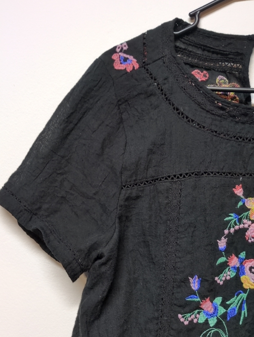 Umgee Floral Embroidered Black Tunic Dress Lined Boho Crochet Cotton Size M - Picture 5 of 11